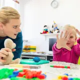 Problemy sensoryczne u dzieci: Rozpoznaj i pomóż swojemu maluchowi