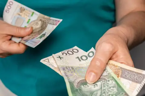 Zasiłek rodzinny 2024: Kompletny przewodnik co potrzebne i jak złożyć?